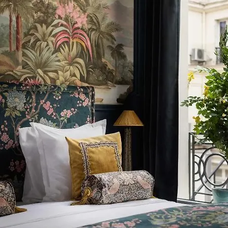 Champs Elysees Apartment *
