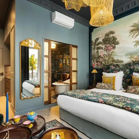Champs Elysees Apartment *